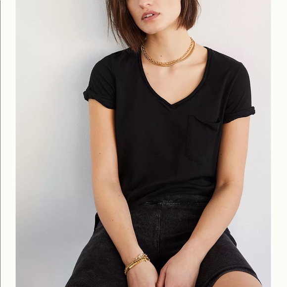 🔥ANTHROPOLOGIE🔥T. La Classic V-Neck Tee Shirt XS/S/M/L Black - Picture 2 of 8